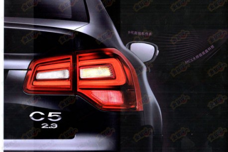 Spy Shots: facelifted Citroen C5 leaks out in China