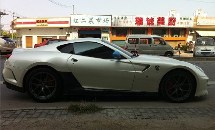 Ferrari 599 GTO in white & blue in China