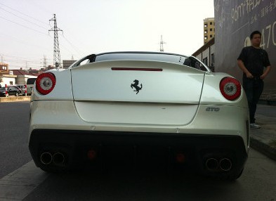 Ferrari 599 GTO in white & blue in China