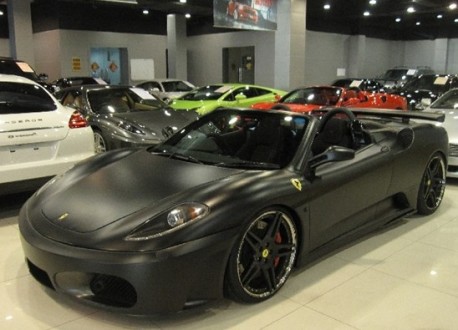 Ferrari F430 Scuderia Spider 16M is matte black in China