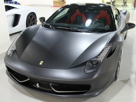 Ferrari 458 Italia is matte gray in China