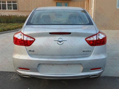 Spy Shots: new Haima Family = Haima M6