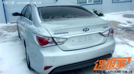 Spy Shots: Hyundai Sonata Blue Drive hybrid testing in China