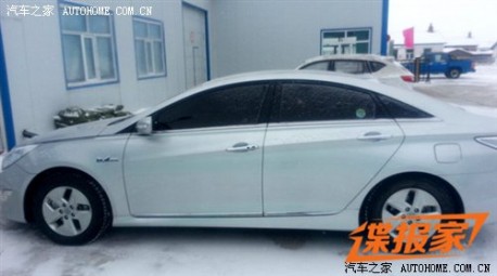 Spy Shots: Hyundai Sonata Blue Drive hybrid testing in China