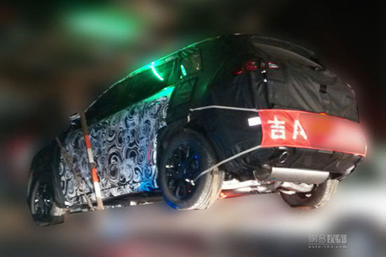 Spy Shots: 2014 Jeep Cherokee testing in China