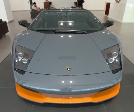 Spotted in China: Lamborghini Murcielago LP 650-4 Roadster