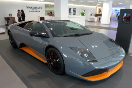 Spotted in China: Lamborghini Murcielago LP 650-4 Roadster