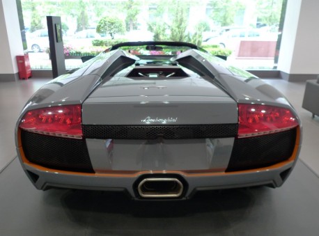 Spotted in China: Lamborghini Murcielago LP 650-4 Roadster