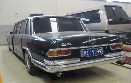 Spotted in China: W100 Mercedes-Benz 600 Pullman