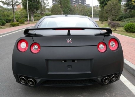 Nissan GT-R is a matte black stealth fighter in China