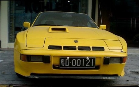 Spotted in China: Porsche 924 Carrera GT