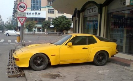 Spotted in China: Porsche 924 Carrera GT