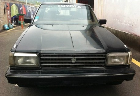 Spotted in China: S120 Toyota Crown