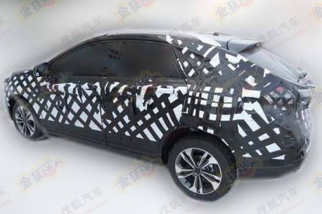 Spy Shots: Luxgen compact SUV testing in China