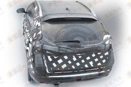 Spy Shots: Luxgen compact SUV testing in China