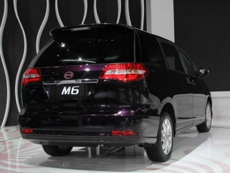 Facelifted BYD M6 hits the Chinese auto market