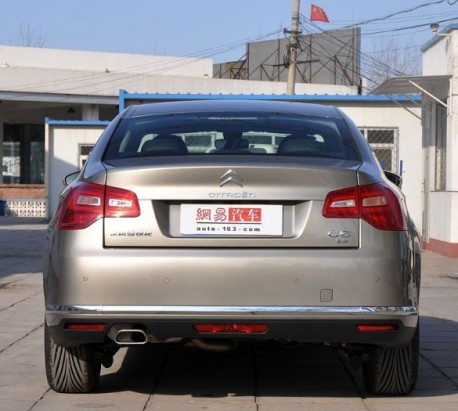 Facelifted Citroen C5 arrives at the Dealer in China