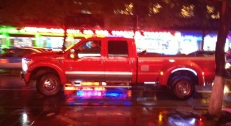 Spotted in China: a gigantic Ford F-450 pickup truck in Red