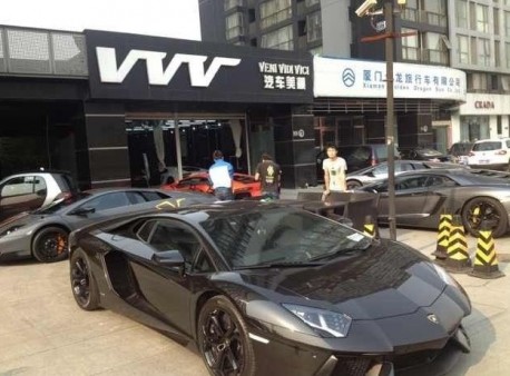 Six Lamborghini supercars in one Shot in China