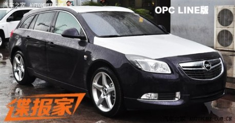Spy Shots: Opel Insignia Sports Tourer seen testing in China
