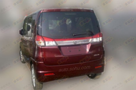 Spy Shots: Suzuki Solio testing in China