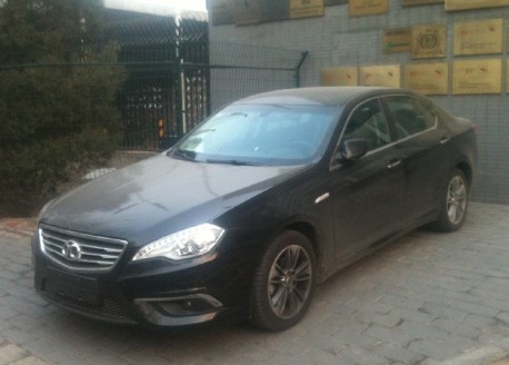 Spotted in China: first Beijing Auto Shenbao D-Series on the Road