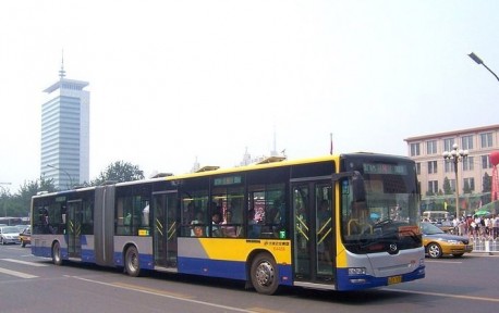 More buses in Beijing to offer WiFi