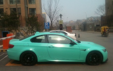 BMW M3 is mint green in China