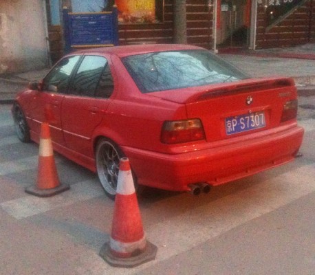 BMW 325i is red & sporty in China