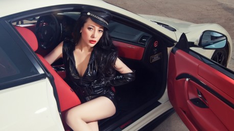 Chinese Babe whips Maserati GT 