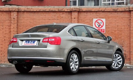 Facelifted Citroen C5 launched on the Chinese car market