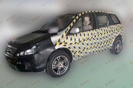 Spy Shots: Dongfeng-Liuzhou D20 SUV testing in China