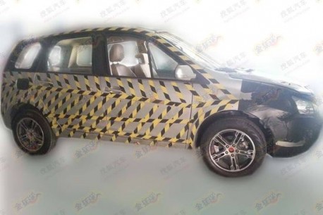 Spy Shots: Dongfeng-Liuzhou D20 SUV testing in China