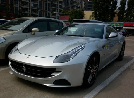 Ferrari FF is Silver in China