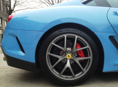 Ferrari 599 GTO is Blue in China