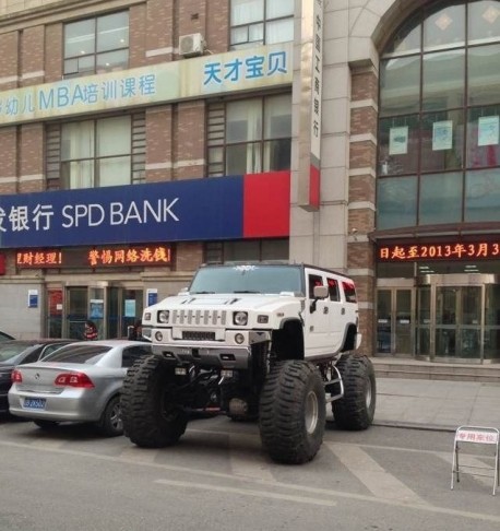Hummer H2 is a Monster Truck in China