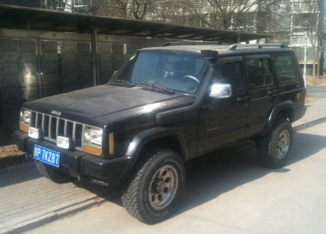 Jeep Cherokee is Lifted in China