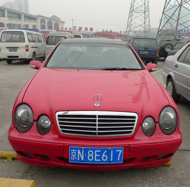 Spotted in China: W208 Mercedes-Benz CLK in Red