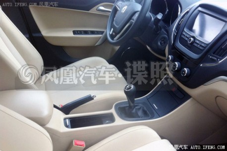 Spy Shots: MG5 Sport testing in China