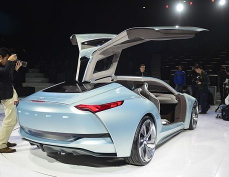 Buick Riviera concept debuts on the Shanghai Auto Show