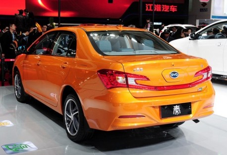 byd-qin-hybrid-china-shanghai-4