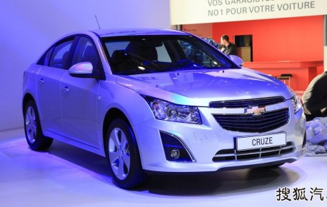 Spy Shots: Chevrolet Cruze hatchback seen testing in China