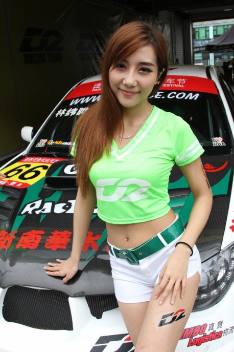 china-track-girls-3