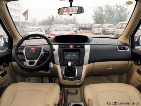 Spy Shots: new Dongfeng-Fengxing Jingyi MPV is Naked in China