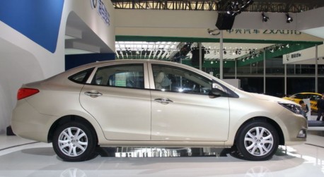 haima-m3-china-shanghai-2