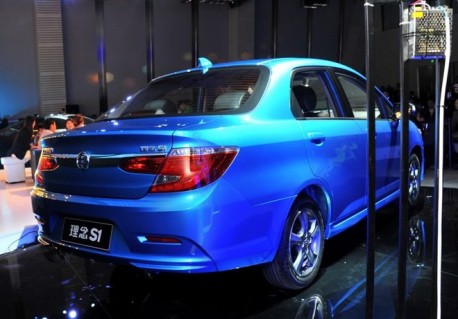 Facelifted Guangzhou-Honda Everus S1 debuts in China