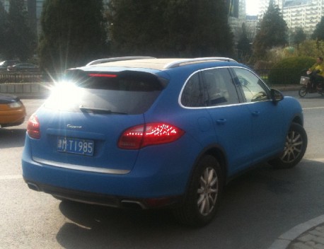 porsche-cayenne-baby-blue-china-2