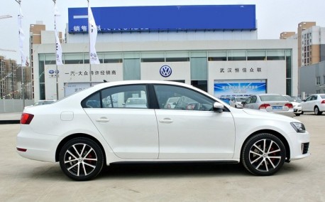 Volkswagen Sagitar GLI arrives at the Dealer in China