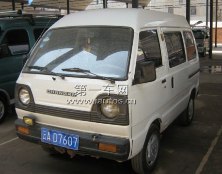 changan-minivan-china-not-1a