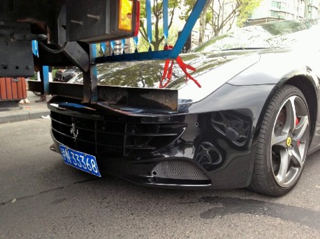 ferrari-ff-truck-china-5